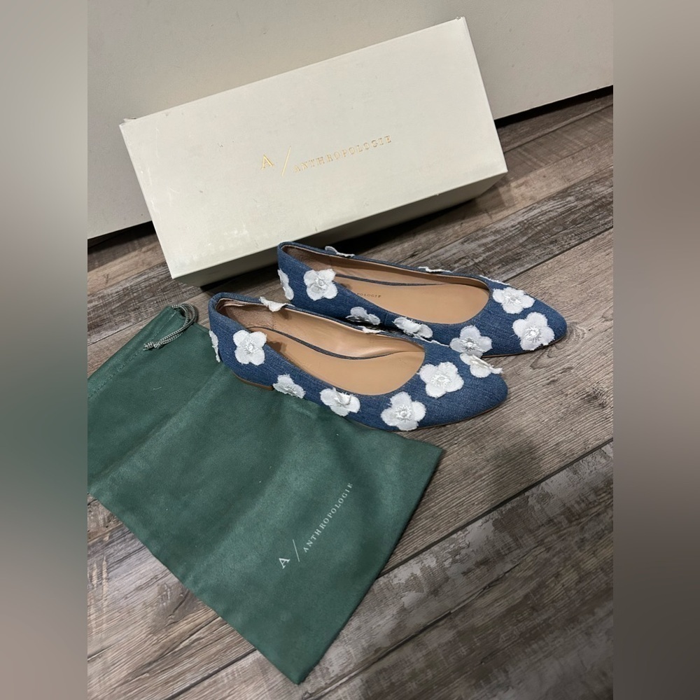 Anthropologie Dark Denim White Floral Applqe Ballet flats shoes TJL-20-6